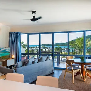 Coral Sea Vista Aparthotel Airlie Beach